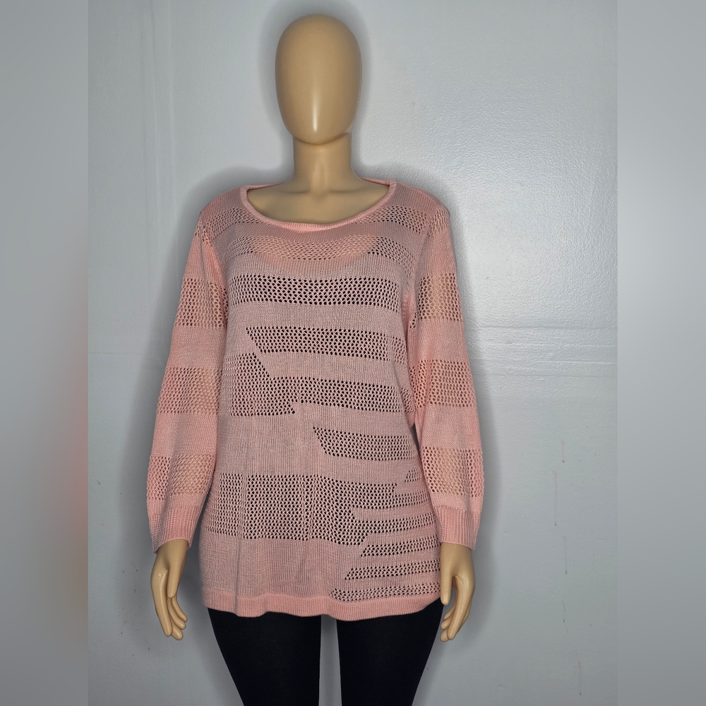 New York & Company women's Apricut colour knitted long-sleeved sweater size XL